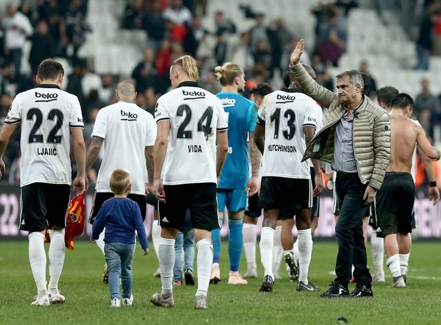 Åenol GüneÅten abisine sert gönderme: Tezgah!