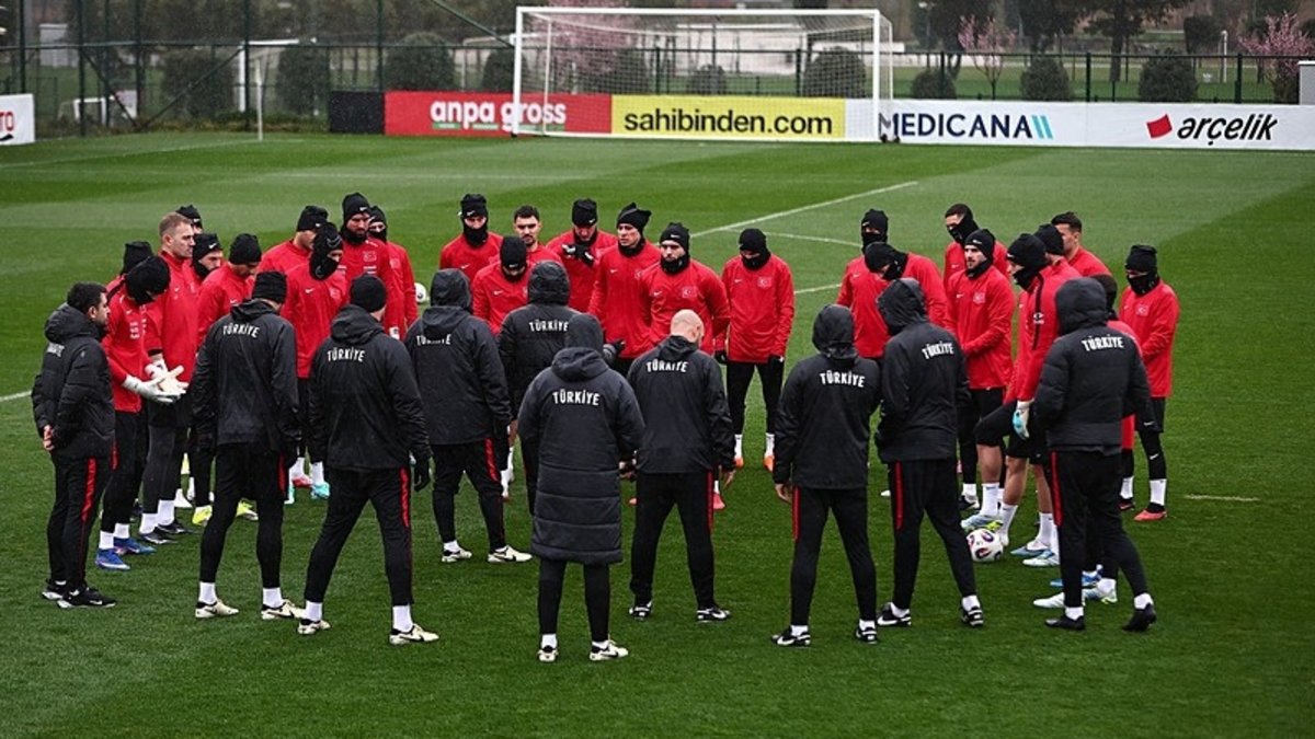 A Milli Futbol Takımı Kosova'ya hareket etti!
