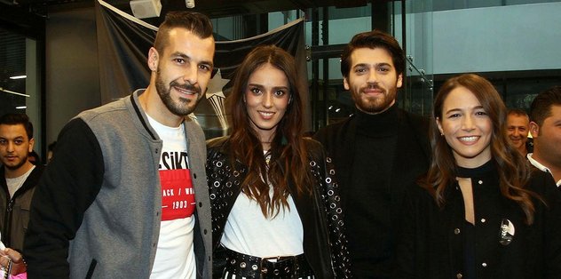 Negredo: Bu pankartı balkonuma asacağım