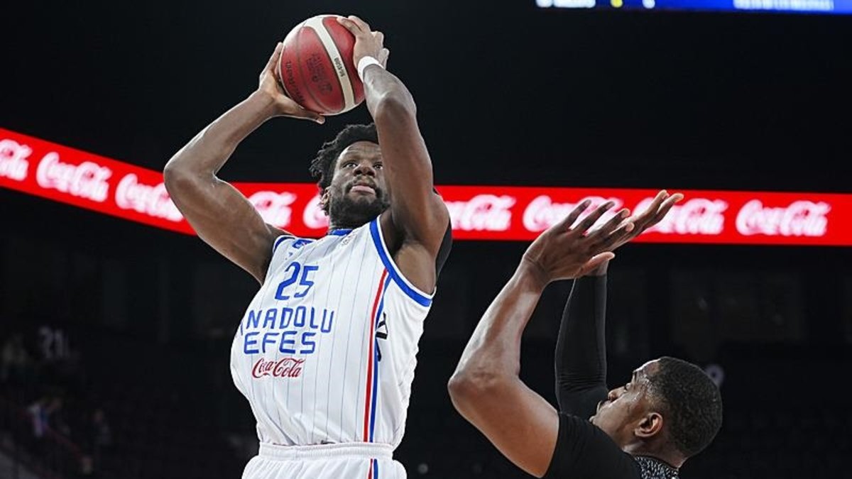 Anadolu Efes’in rakibi Bologna