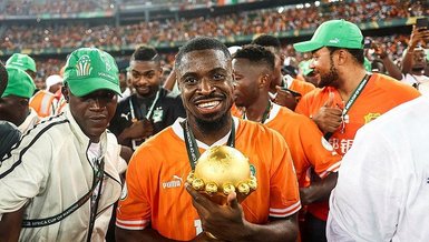 Şampiyon Aurier’e tebrik yağdı