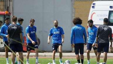 Son dakika spor haberi: Fenerbahçe günü çift antrenmanla tamamladı (FB spor haberi)