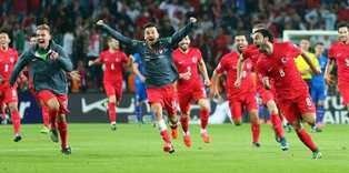 Turkey quafily Euro 2016 Finals