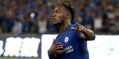 Batshuayi'den gol şov