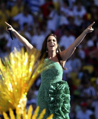 Shakira Maracana’yı salladı