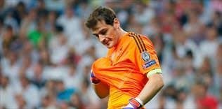 Casillas sürprizi