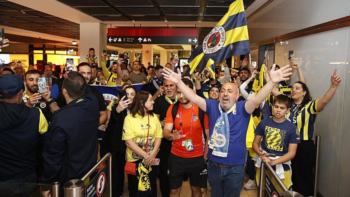 Fenerbahçe - Panathinaikos maçı öncesi taraftarlar arasında kavga çıktı