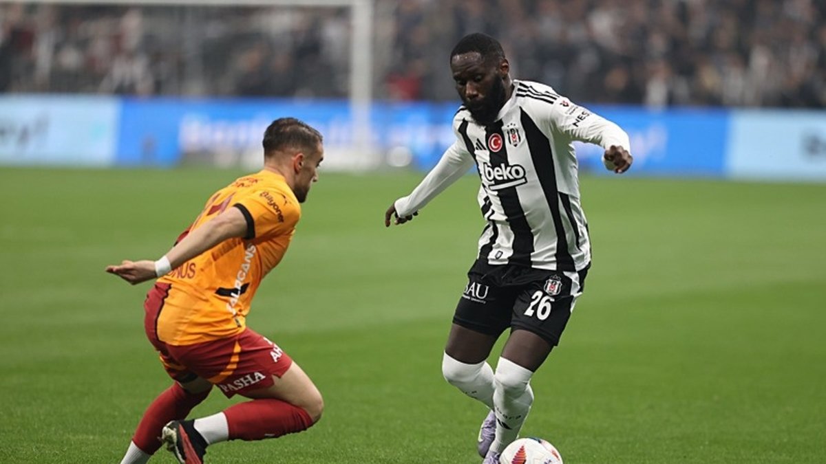 Arthur Masuaku’nun ‘dalya’ heyecanı Arthur Masuaku’nun ‘dalya’ heyecanı