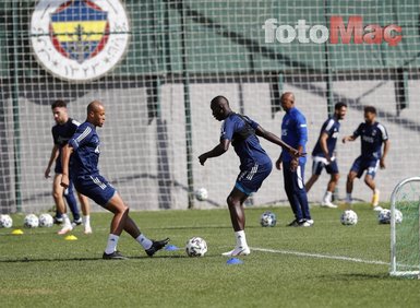 Fenerbahçe’de Trabzonspor derbisi öncesi kadro ayarı! O isim kulübeye...