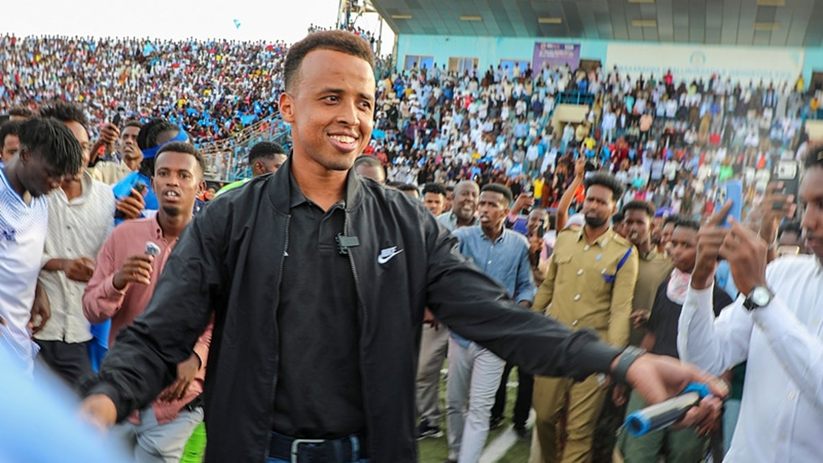 FIFA sınır dışı edilen Somalili hakemin "turnuva maaşının tamamını" ödeyecek