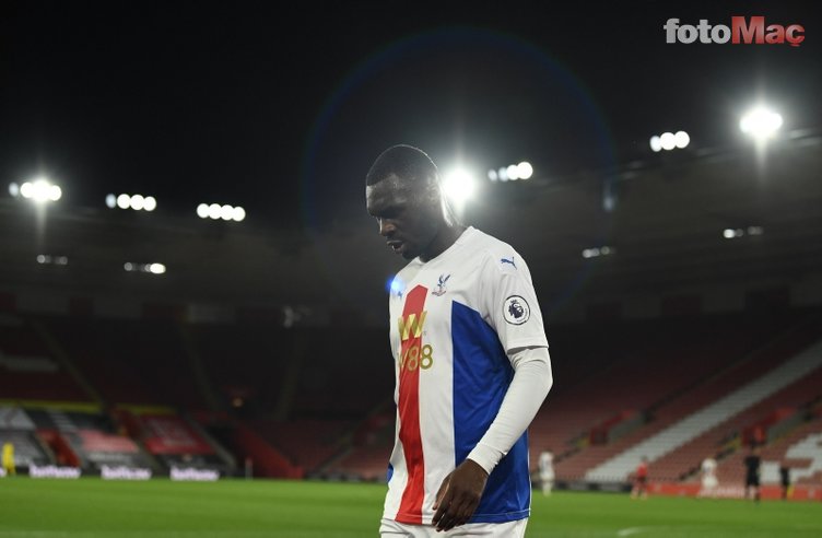 Son dakika transfer haberi: Benteke kapışması! Beşiktaş ve Fenerbahçe... (FB BJK spor haberi)