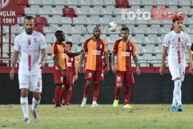 Galatasaray’da flaş ayrılık kararı! Takımda kalması bekleniyordu...