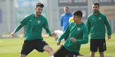Bursaspor'da Beşiktaş maçı hazırlıkları sürüyor
