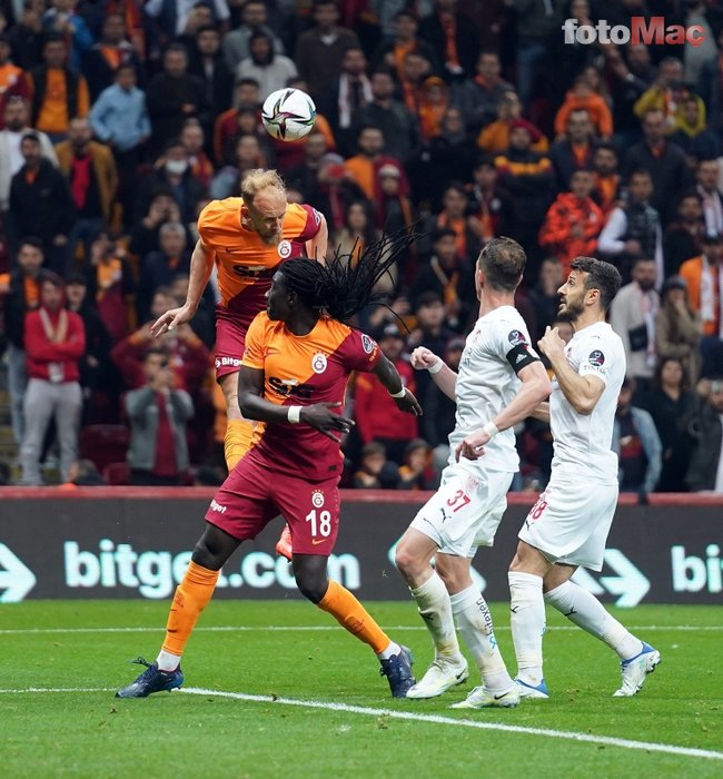 SPOR HABERİ - Galatasaray'ın kayıp sezonu! Gol yeme rekoru...