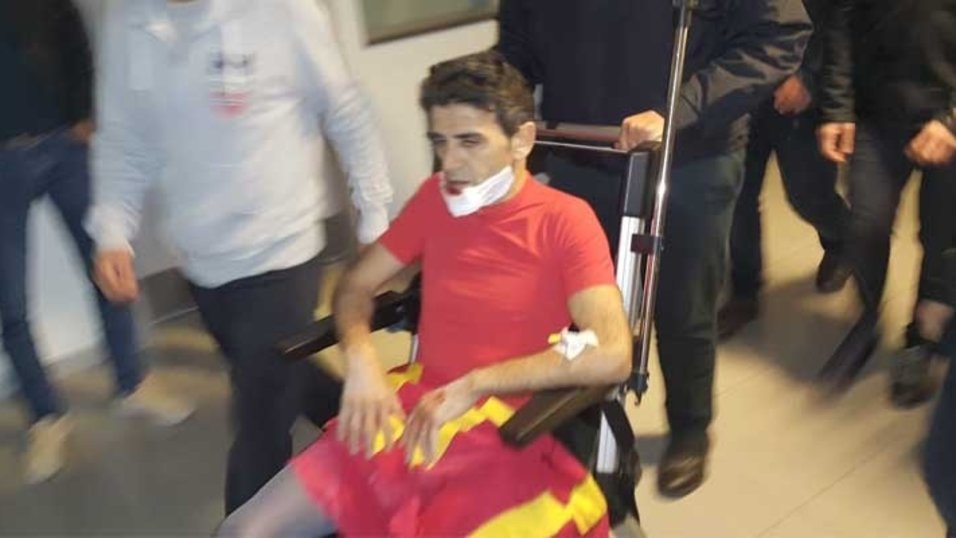 sampiyon jokey halis karatas attan dustu halis karatas in attan dusus anini izleyin video videos