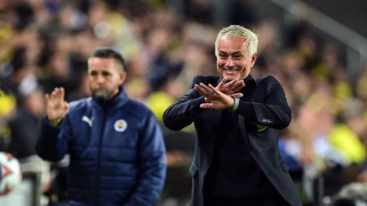 Topu Prag'a bırakacak