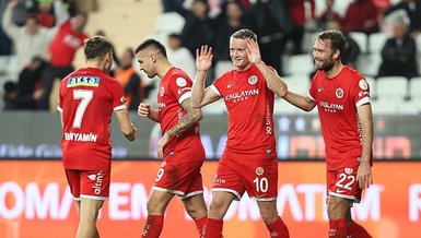 Bitexen Antalyaspor 1-0 Gaziantep FK (MAÇ SONUCU-ÖZET) | Antalya kötü gidişe son verdi!
