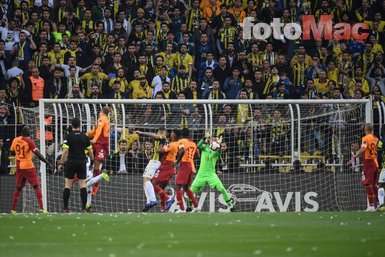 İşte Fenerbahçe’nin 10 kişi kaldığı anlar...