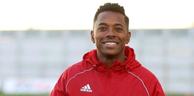Demir Grup Sivasspor'un Brezilyalı yıldızı Robinho: "Fenerbahçe maçından galibiyetle ayrılmak istiyoruz"