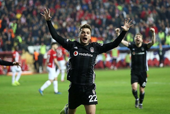 Beşiktaş Vodafone Park'ta Bursaspor'u konuk ediyor! İşte Kartal'ın 11'i...