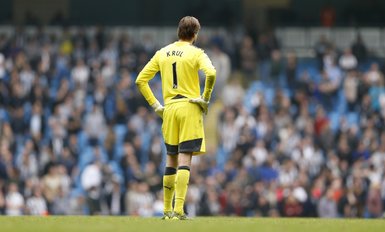 Fenerbahçe’de kaleci için Tim Krul sesleri