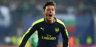 Mesut Özil’den ayrılık sinyali!