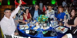 İzmir’de rötarlı balo
