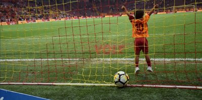 Belhanda'nın oğlu da gol attı