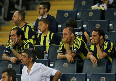 Fenerbahçe, şampiyonluğu iç sahada kaybetti