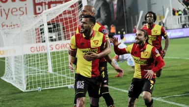 Altay atağa kalktı