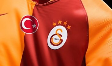 Galatasaray yeni sezon formasını tanıttı!