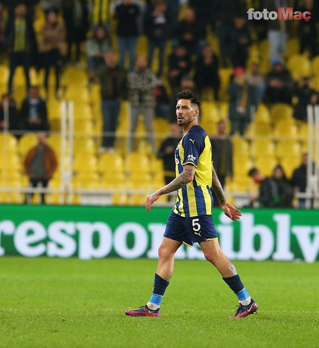 SON DAKİKA - Beşiktaş yönetiminden Jose Sosa iddialarına cevap!