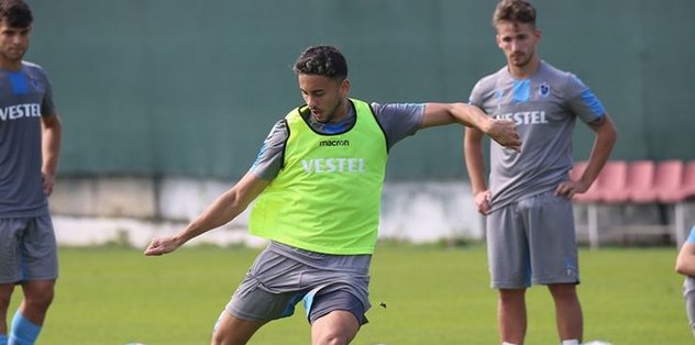 Trabzonspor Da Ahmet Canbaz Sakatlandi Fotomac