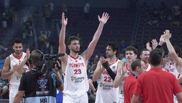 12 Dev Adam çok güçlü!