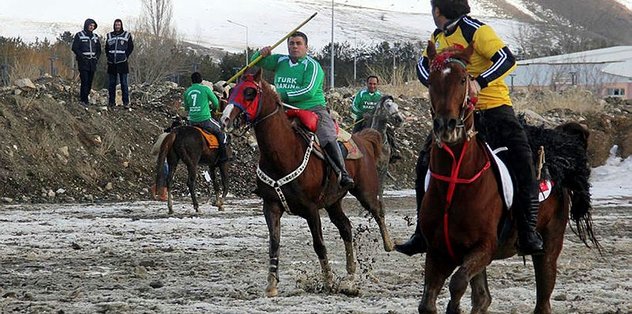 Asırlık gelenek cirit Bayburt’ta yaşatılıyor