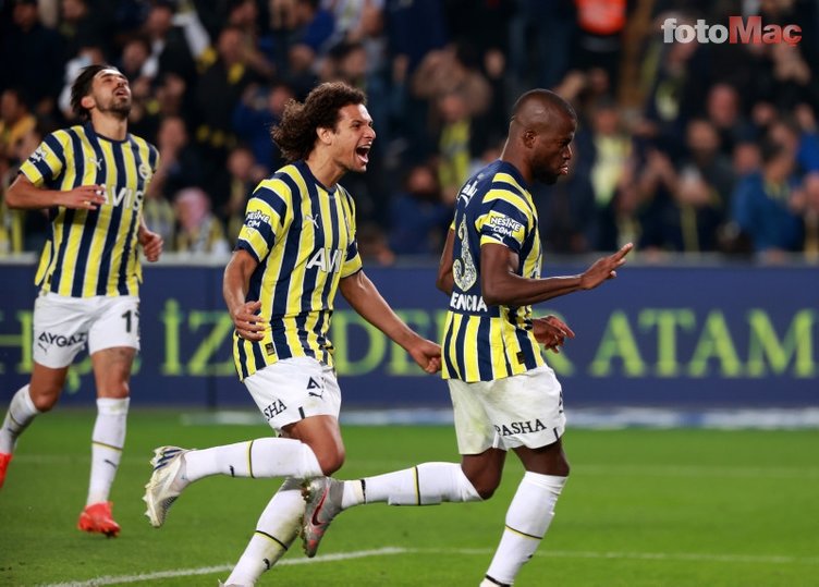Fenerbahçe Galatasaray derbisi öncesi ön plana çıktılar! Valencia ve Gomis...
