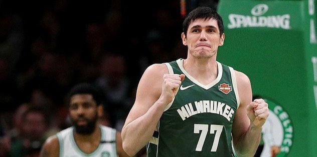 Ersan İlyasova'nın gözü madalyada