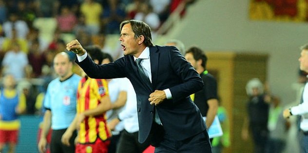 Phillip Cocu Aykut Kocaman In Gerisine Dustu Son Dakika Fenerbahce Haberleri Fotomac