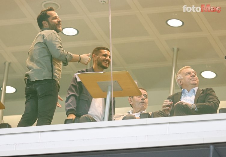 Galatasaray Başkan Vekili Erden Timur'dan sert açıklamalar! "Bu kurguyu yapanın başına yıkarız"