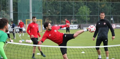 Gazişehir'de play-off hazırlıkları sürüyor