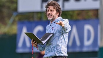 Gözler gençlerde