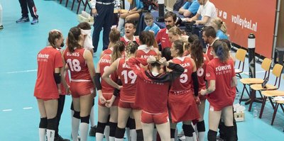 A Milli Kadın Voleybol Takımı, İtalya'ya mağlup oldu