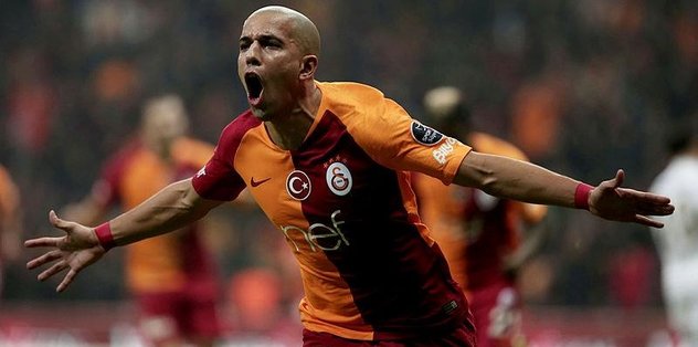 Feghouli'ye Sevilla kancası