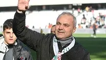 Sözeri’nin suni çim isyanı