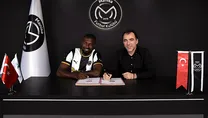 Manisa FK imza şov yaptı