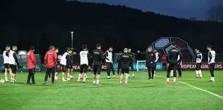 Türkiye Arnavutluk ile 11. randevuda