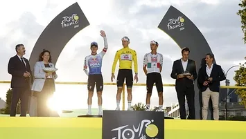Tour de France'ta zafer Tadej Pogacar'ın!
