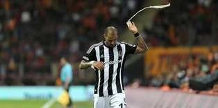 Quaresma forması tribünü karıştırdı