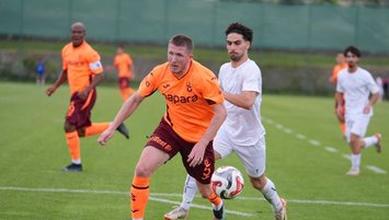 Lundstram memnun etti