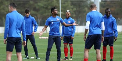 Antalyaspor arayı değerlendirecek